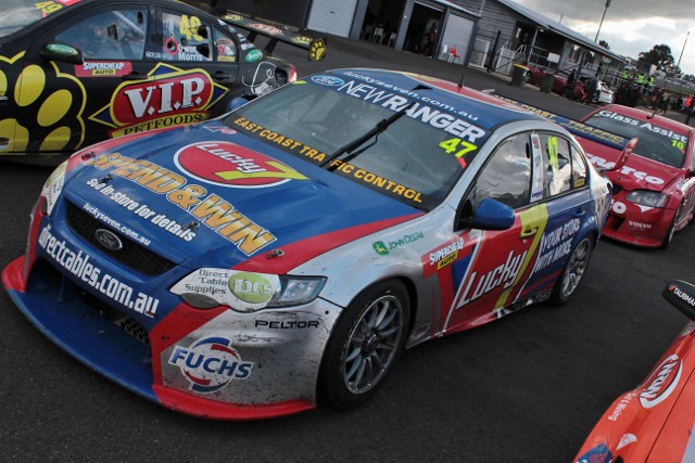 Clarko's real life photos - V8Supercars - Sydney Motorsport Park 2012 - Page 4 7398365746_03190a07b7_z