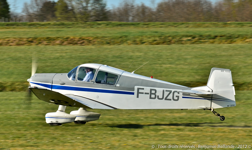 Aérodrome de Ste foy la Grande  - Page 5 7034243185_a9de78c659_b