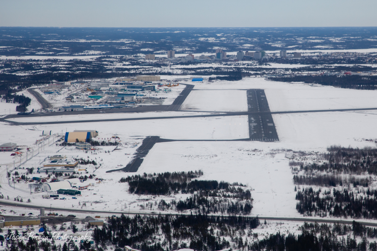 [Jeu] Quel est cet aéroport ? - Page 19 6912405384_71a6f1d56e_o