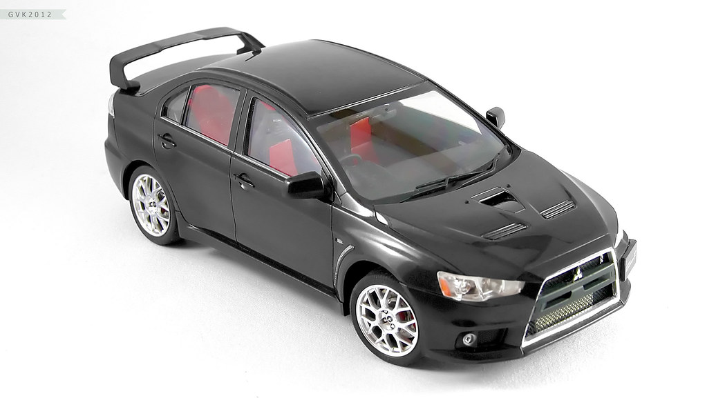 1/24 Aoshima Mitsubishi Lancer Evolution X (Phantom Black Pearl) 6888558284_f243994cb5_b