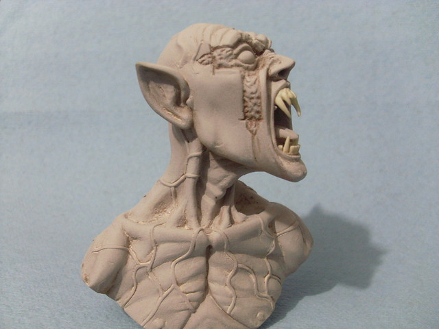 MODELADO BUSTO VAMPIRO "TERMINADO" 6633634139_e40b501445_z