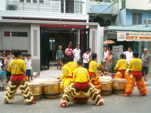 Liên Hữu show tân gia 01/2012 6693162373_1ed0150b00