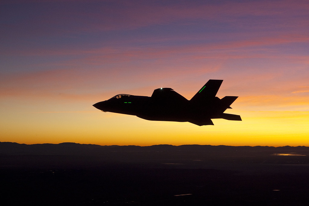 Lockheed F-35 Lightning II - Página 7 6726149815_641f832756_b