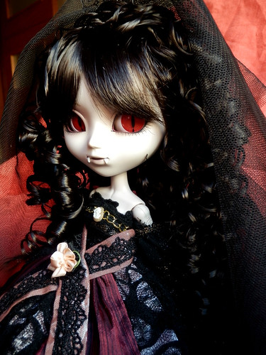 Isabella Von Carstein (Pullip Elisabeth) 6619553915_6eb326368f