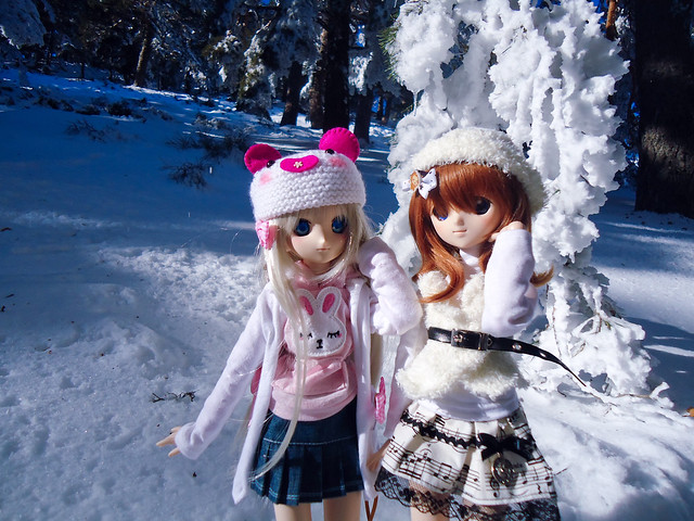 Maria & Noumi en la nieve <33!! (DD) 6816399998_5d8874f1bc_z