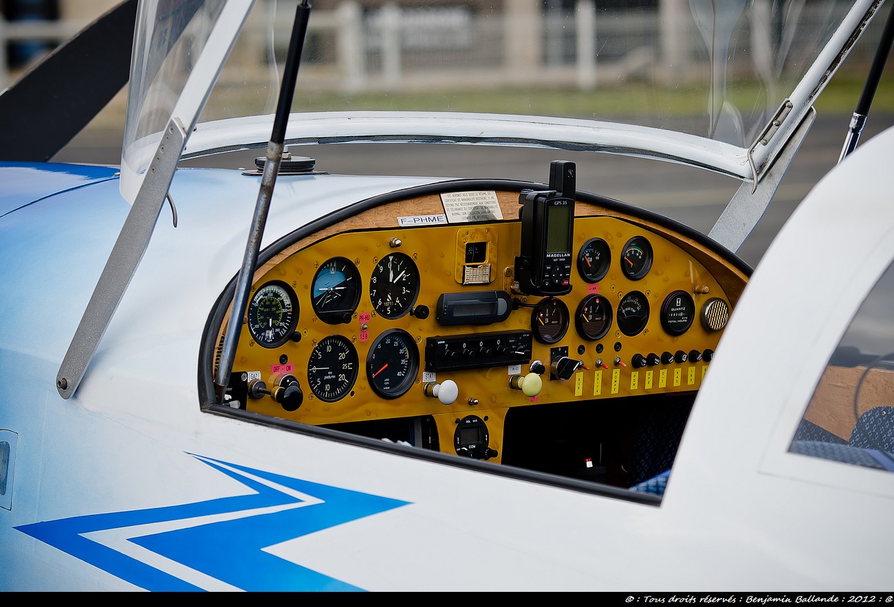 Aérodrome de Libourne - Page 8 6781795370_c01dc1a593_o