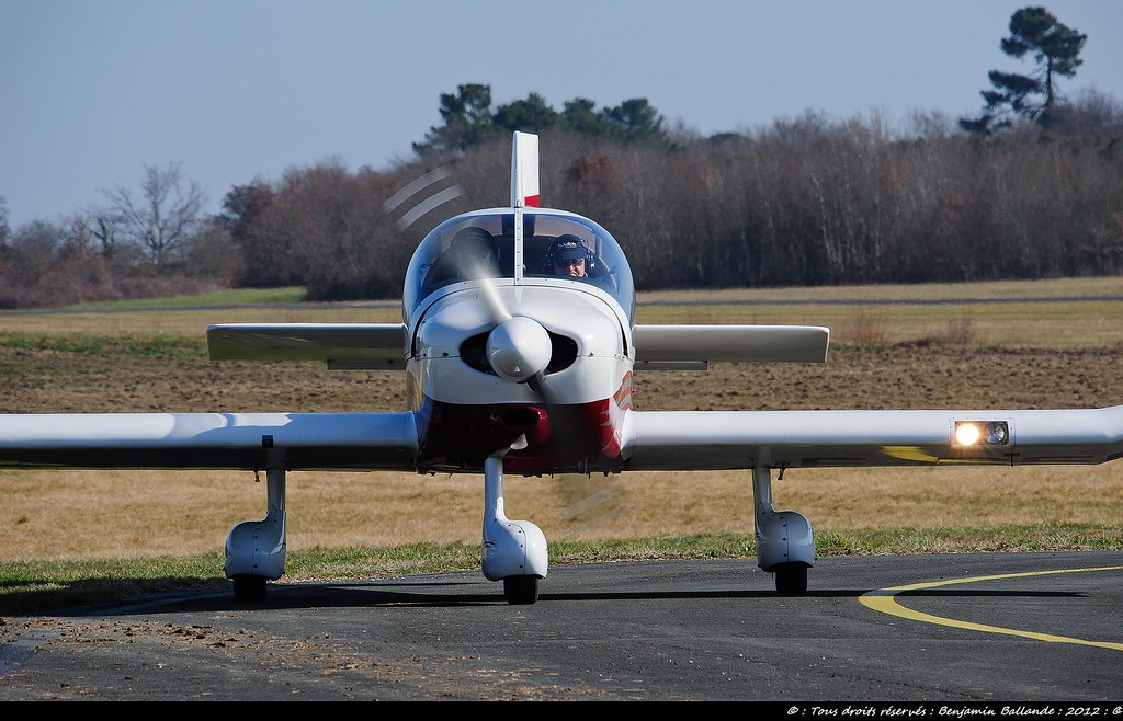 Aérodrome de Libourne - Page 8 6825666180_8cd0a3dbc8_b