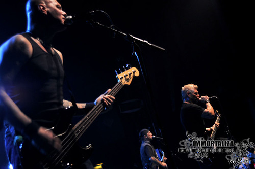 PERSISTANCE TOUR 2012 : BIOHAZARD / SUICIDAL TENDENCIES @ LE BATACLAN PARIS 6905736857_ed180c6534