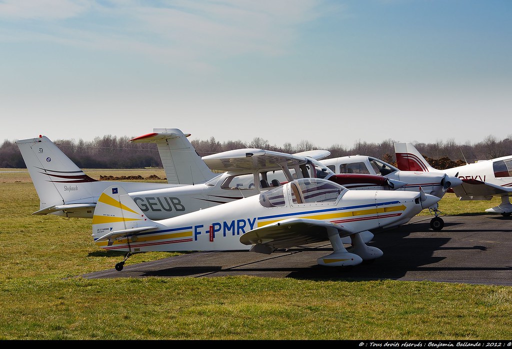 Aérodrome de Libourne - Page 8 6971786169_0f8df80266_b