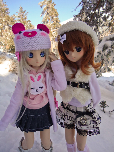 Maria & Noumi en la nieve <33!! (DD) 6816440002_39fbf7a72b_z