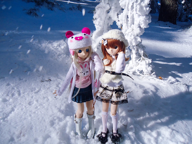 Maria & Noumi en la nieve <33!! (DD) 6816737602_d9b9ba553b_z