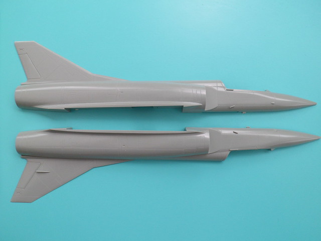 Dassault Mirage III C [Academy réf. 1622] 7171942028_bd2c0ec089_z