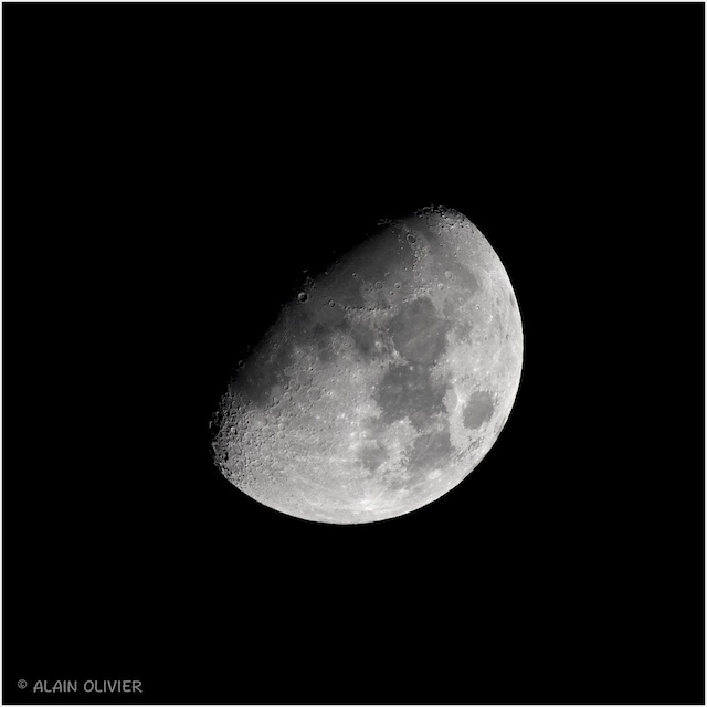 Lune gibbeuse ascendante il y a quelques minutes 13071374035_db7bfc4c87_z