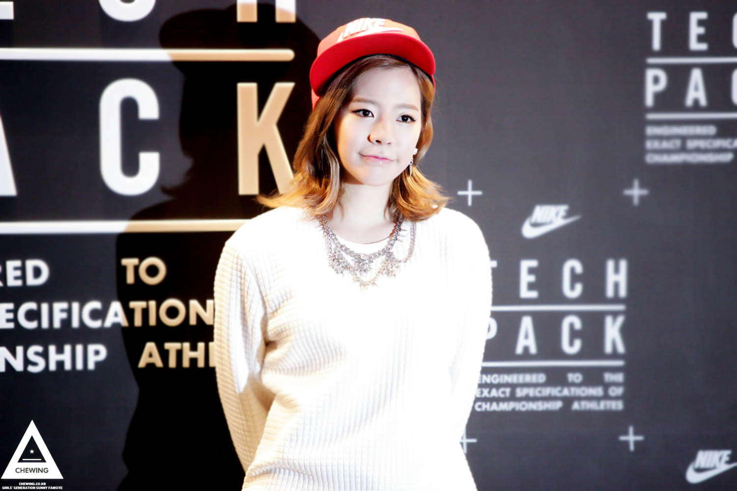 [PIC][24-09-2013]Tiffany và Sunny tham dự sự kiện "NIKE TECH PACK" vào tối nay 10884655534_4e37c90183_o