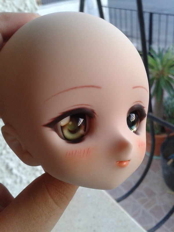 [Tutorial] Como maquillar una cabeza de Dollfie Dream , DD head 01 . 10004271115_cb0d491792_c