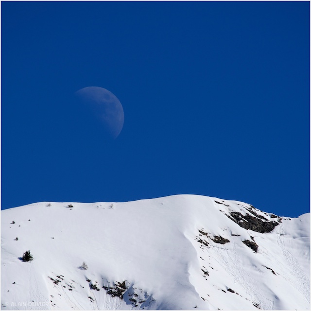 Lune gibbeuse ascendante il y a quelques minutes 13010865224_37d2299f09_z