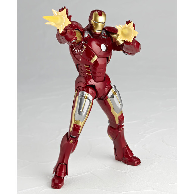 Kaiyodo : Revoltech Iron Man Mark VII 8225688677_6db550fee3_z