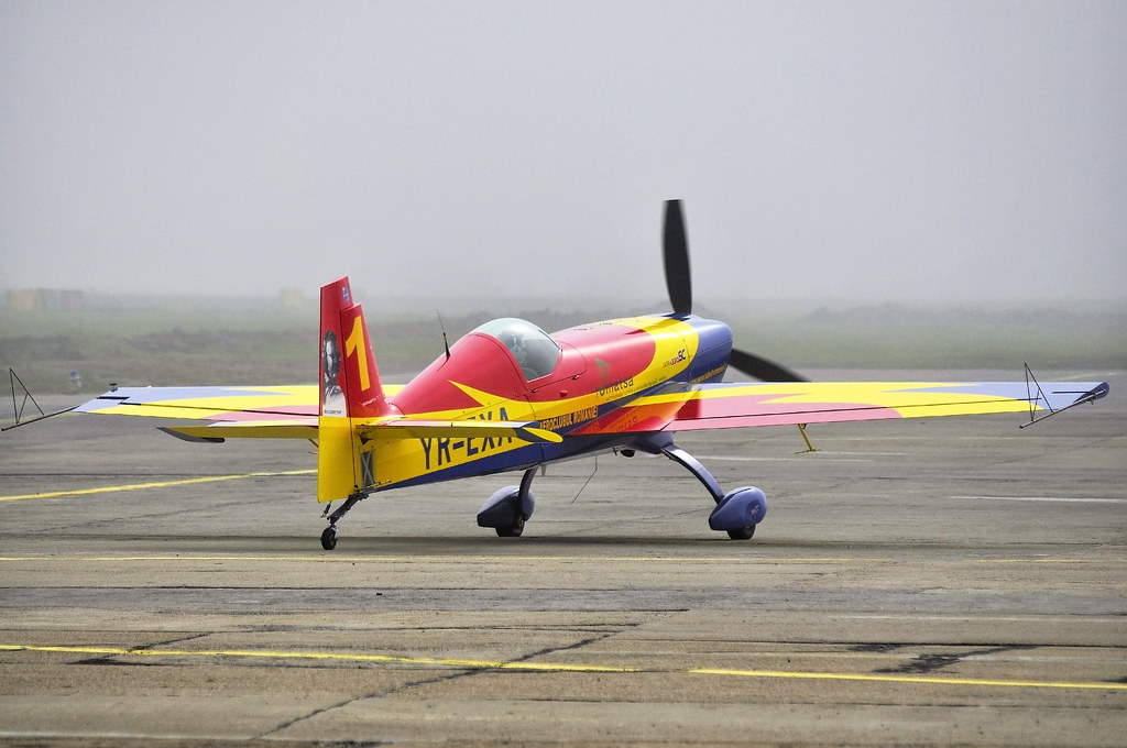 Cluj Napoca Airshow - 5 mai 2012 - Poze 7148633195_0814a93d89_b