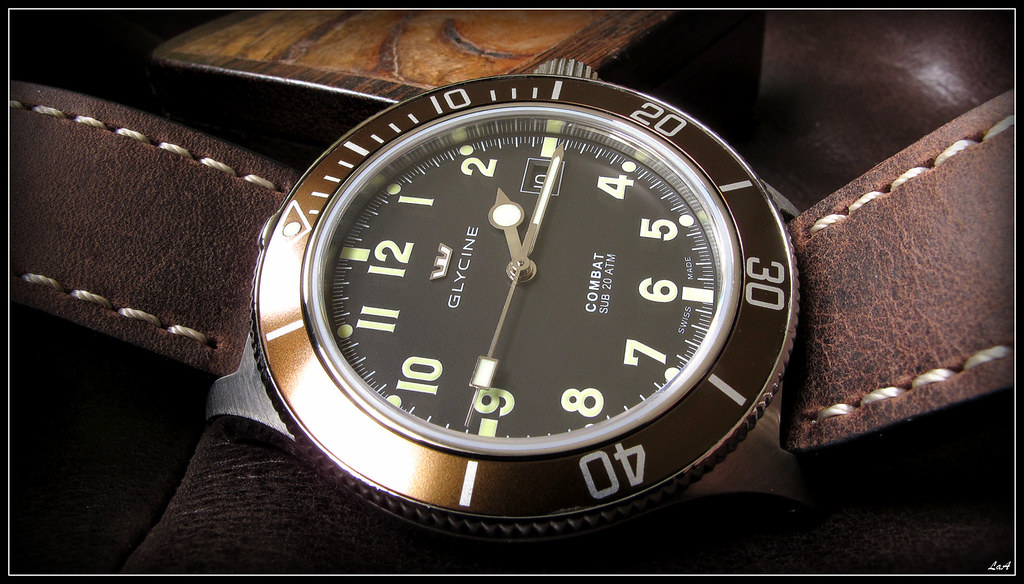 Glycine Combat Sub (fond blanc) - Page 2 7357798206_890dbae4ba_b