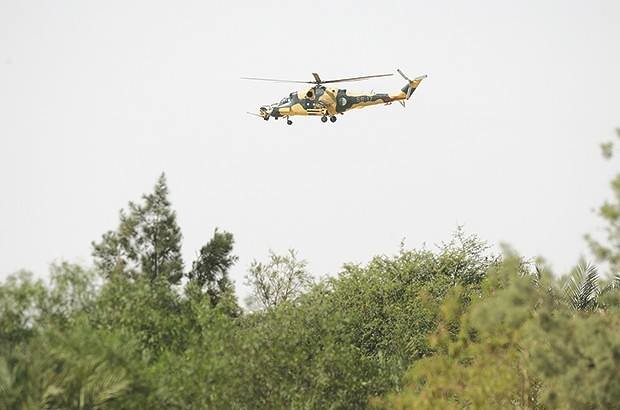 صور مروحيات Mi-24MKIII SuperHind الجزائرية - صفحة 5 28729211341_6d257eac21_b