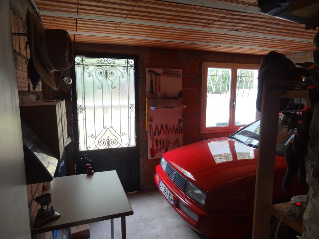  A quoi ressemblent vos Garages? - Page 16 7916307192_07a5e389f1_b