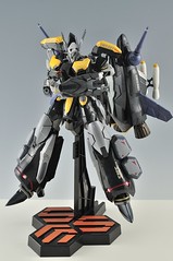 [Review] Tamashii DX Chokogin Armored Parts for VF-25S Renewal ver. 8033464755_ed7432184d_m