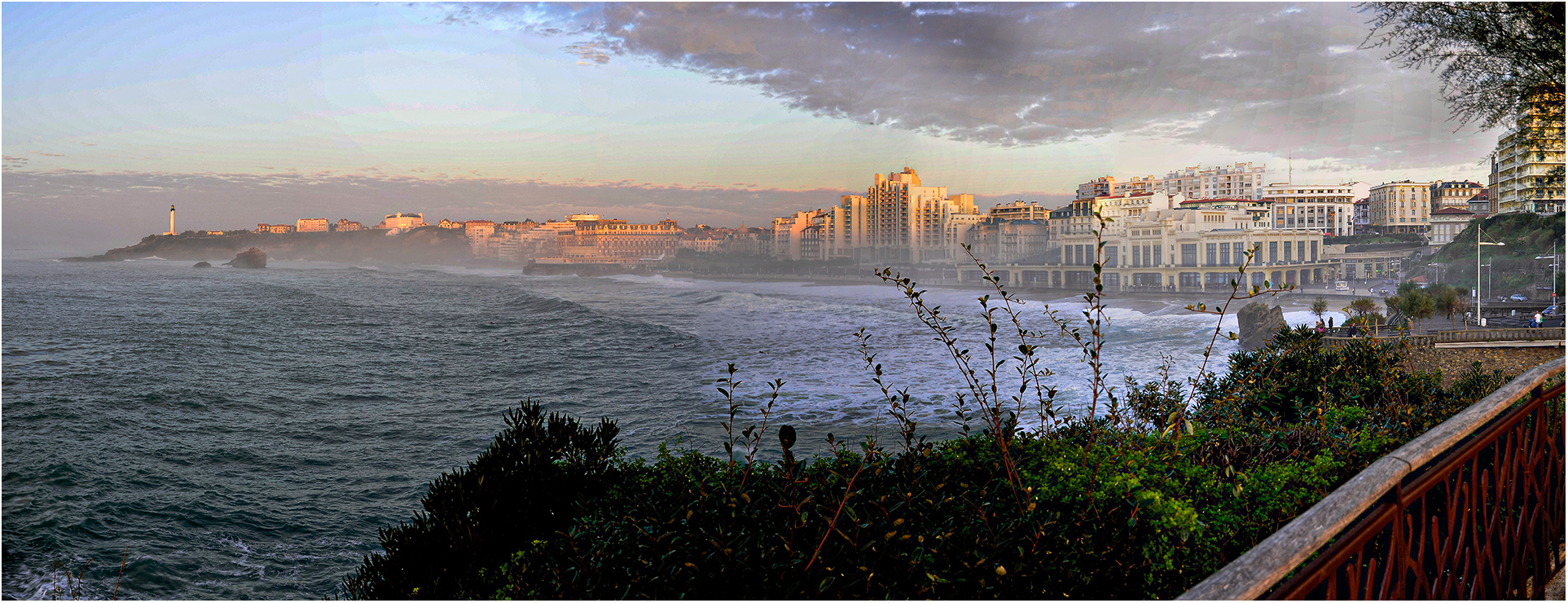 BIARRITZ-Coucher de soleil d'hiver--1.1920-1