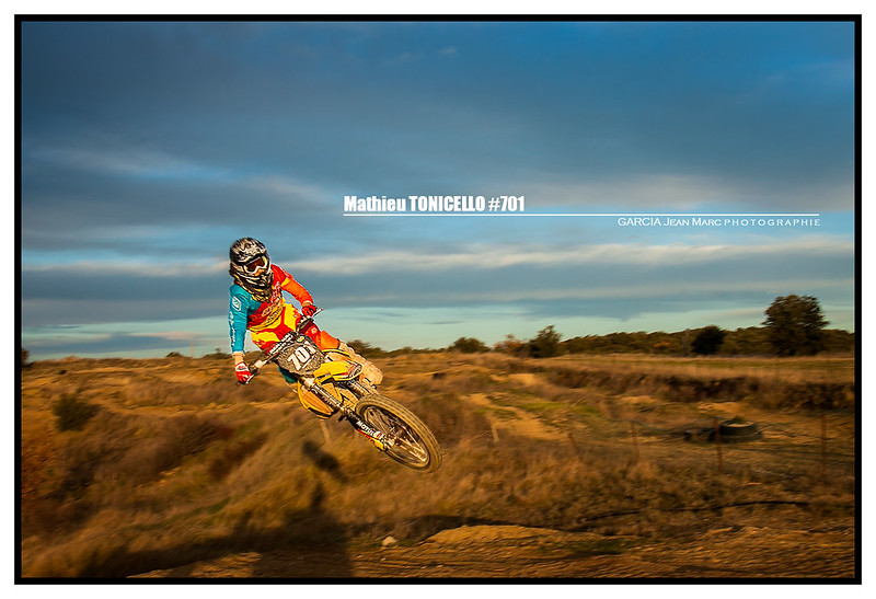 un peu de motocross 8300337174_f5342481f6_c