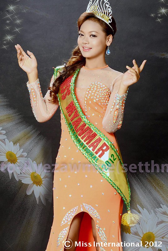 Nang Khin Zay Yar (MYANMAR INTL' 2012 and WORLD 2013) 7974955940_cab78c9a53_c