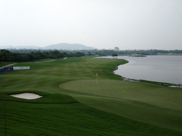 Some Holiday photos at the Thai Tour Championship (a few more) 8248089315_938cc1040b_z