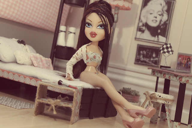 Bratz & Bratzillaz - Page 3 7733239524_3efae344dd_z