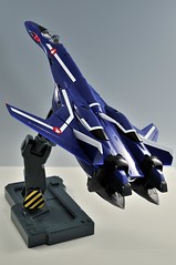 [Jouet] Yamato 1/60 Perfect Transformer VF-19F Emerald Force Regular Model Style 7964749688_8b99d89355_m