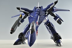 [Jouet] Yamato 1/60 Perfect Transformer VF-19F Emerald Force Regular Model Style 7964742168_45d7c73bee_m