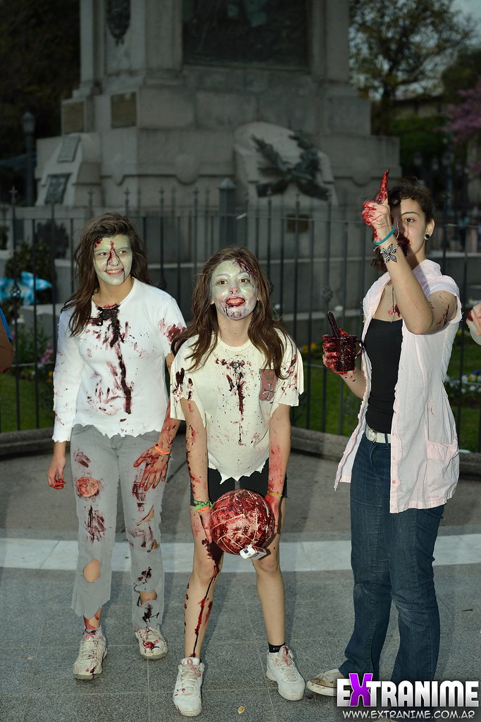 ehh las fotitos del zombie walk !!! 8095614004_76d1d7c999_b