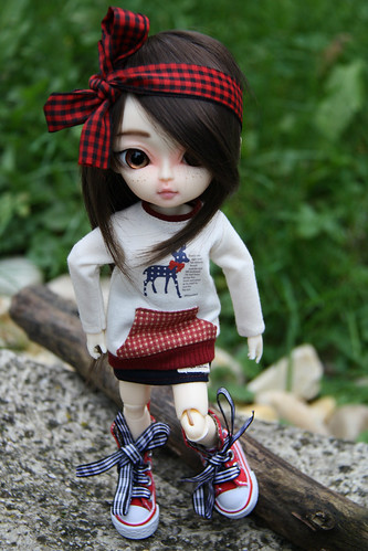 Hujoo (closer to bjd..) 8150655367_bba6388d13