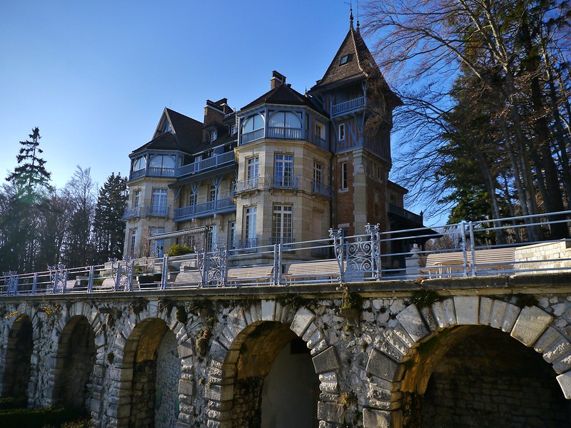 Chateau Des Avenieres GH2 8189604259_17629664b2_c