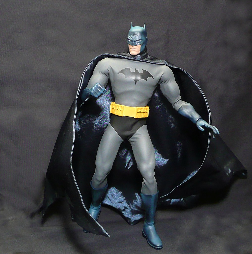 Medicom Batman Hush 1/6 8256566040_80252dc467_b