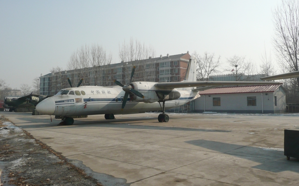 Peking Nanyuan Airbase 26.01.2013 8416786820_9105372984_b