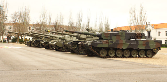 El tanque cumple 100 años en los campos de batalla: así ha evolucionado hasta hoy 8617650790_0029edc7a8_o