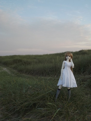 Elisabeth at the beach 7514816570_17ed3c106c