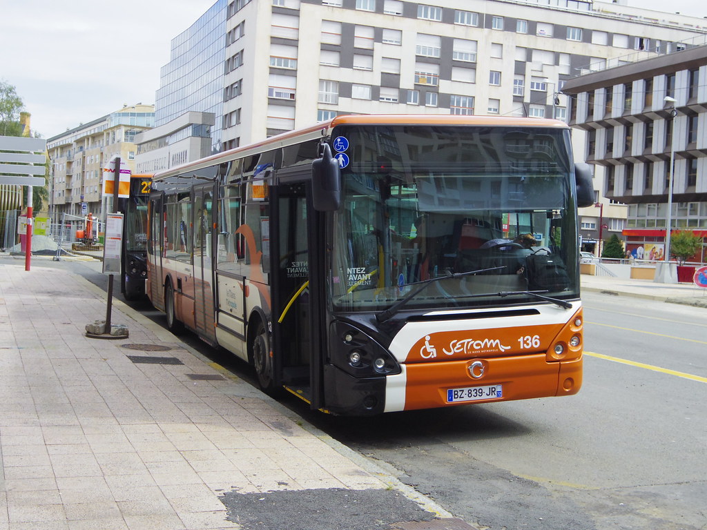 Les bus du Mans (72) 7690448154_67b69a35f2_b