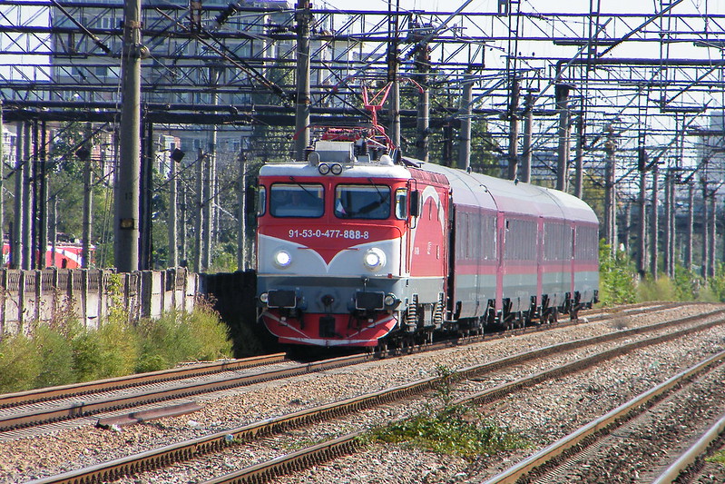 Trenuri Interregio - Pagina 2 8016533675_009fce7cf7_c