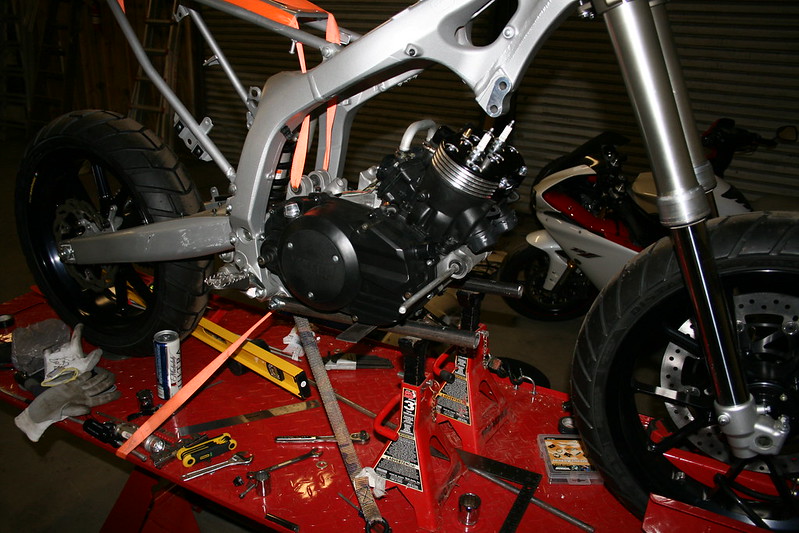 Project WR350X has begun! - Page 5 7786292990_19a16e0e5e_c