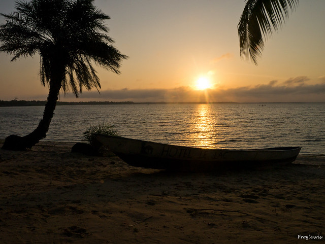 TOGO: lac togo [GX1] 7988161054_53520d73f6_z