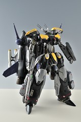 [Review] Tamashii DX Chokogin Armored Parts for VF-25S Renewal ver. 8033466126_4b8def76ef_m