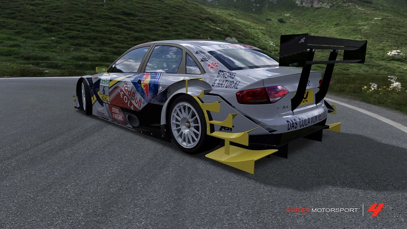 DTM AUDI A4 #6 M. TOMCZYK RED BULL COLA 2009 - Réplica Forza Team Razor Racing - https://razorracing.forumgaming.fr/