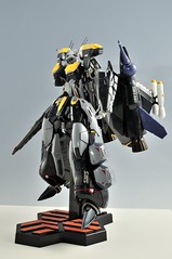 [Review] Tamashii DX Chokogin Armored Parts for VF-25S Renewal ver. 8033454618_6087febbba_m