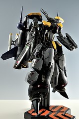 [Review] Tamashii DX Chokogin Armored Parts for VF-25S Renewal ver. 8033463370_fd3b18116d_m