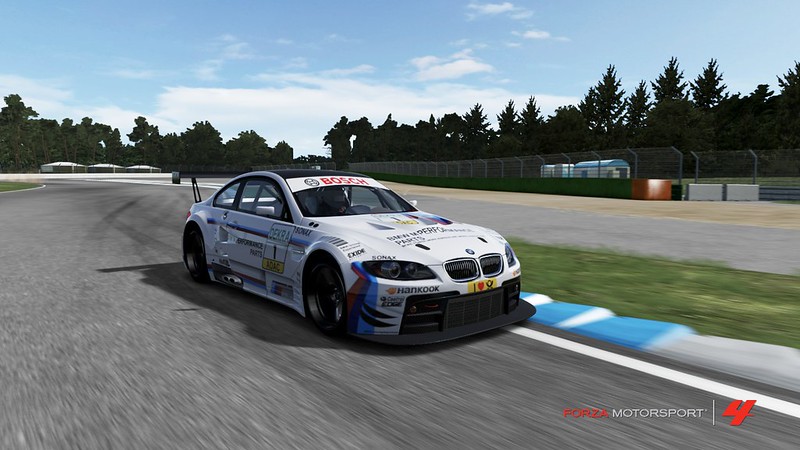 DTM BMW #1 M. TOMCZYK BMW 2012 - Réplica Forza Team Razor Racing - https://razorracing.forumgaming.fr/