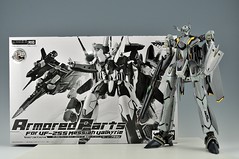 [Review] Tamashii DX Chokogin Armored Parts for VF-25S Renewal ver. 8033467647_497b46609d_m